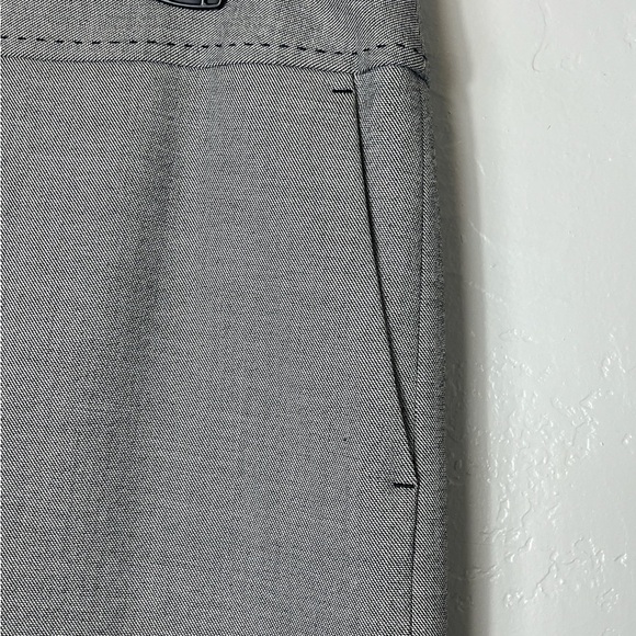LOFT Elegant Gray Pencil Skirt. 8 - Picture 3 of 4